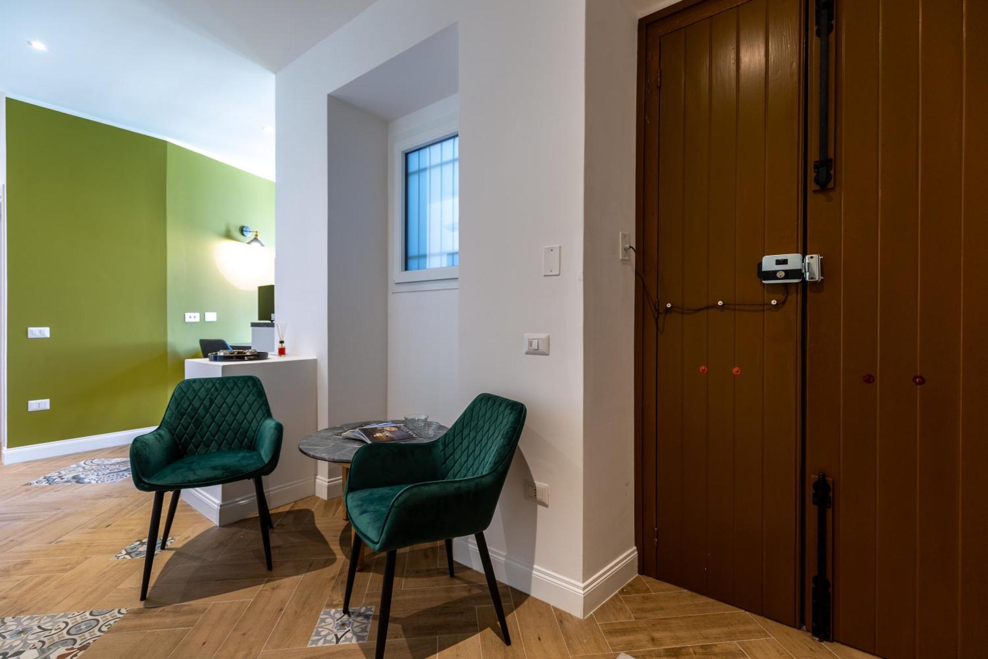 Ginett'S House Hotel Cagliari Kültér fotó